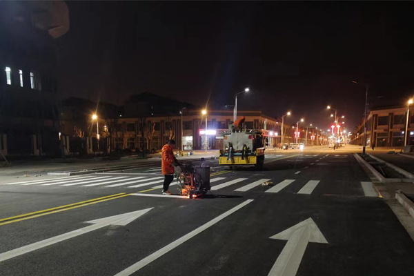 How Are Road Marking Machines Classified?